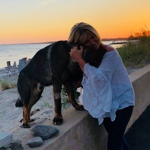 Meet your Posher, Debi